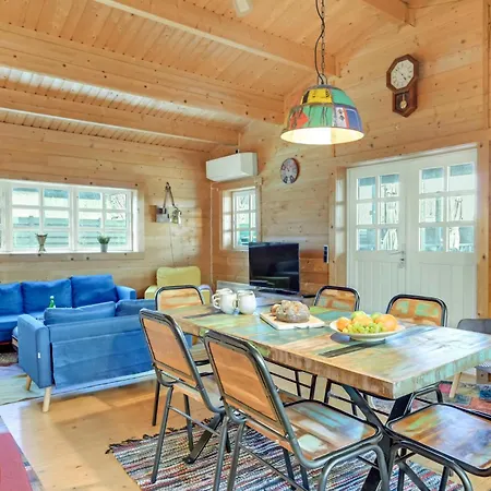 Casa vacanze Cozy In With Kitchen *