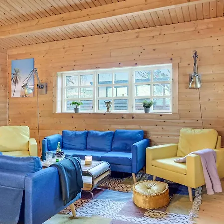 Casa vacanze Cozy In With Kitchen Helsinge